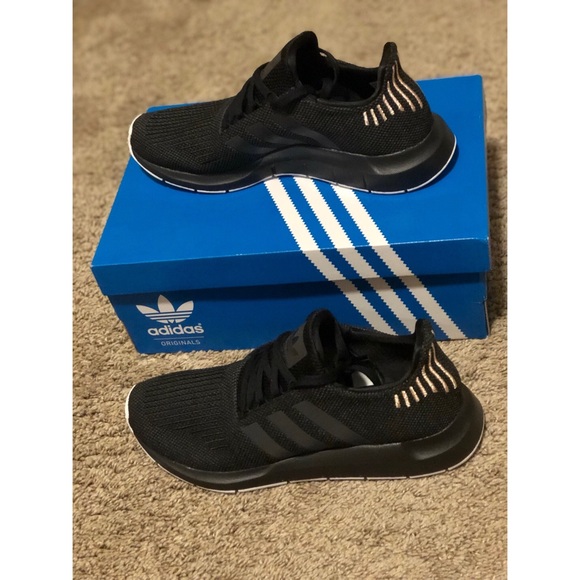 adidas Shoes - Women’s Adidas Black & Rose Gold Swift Run